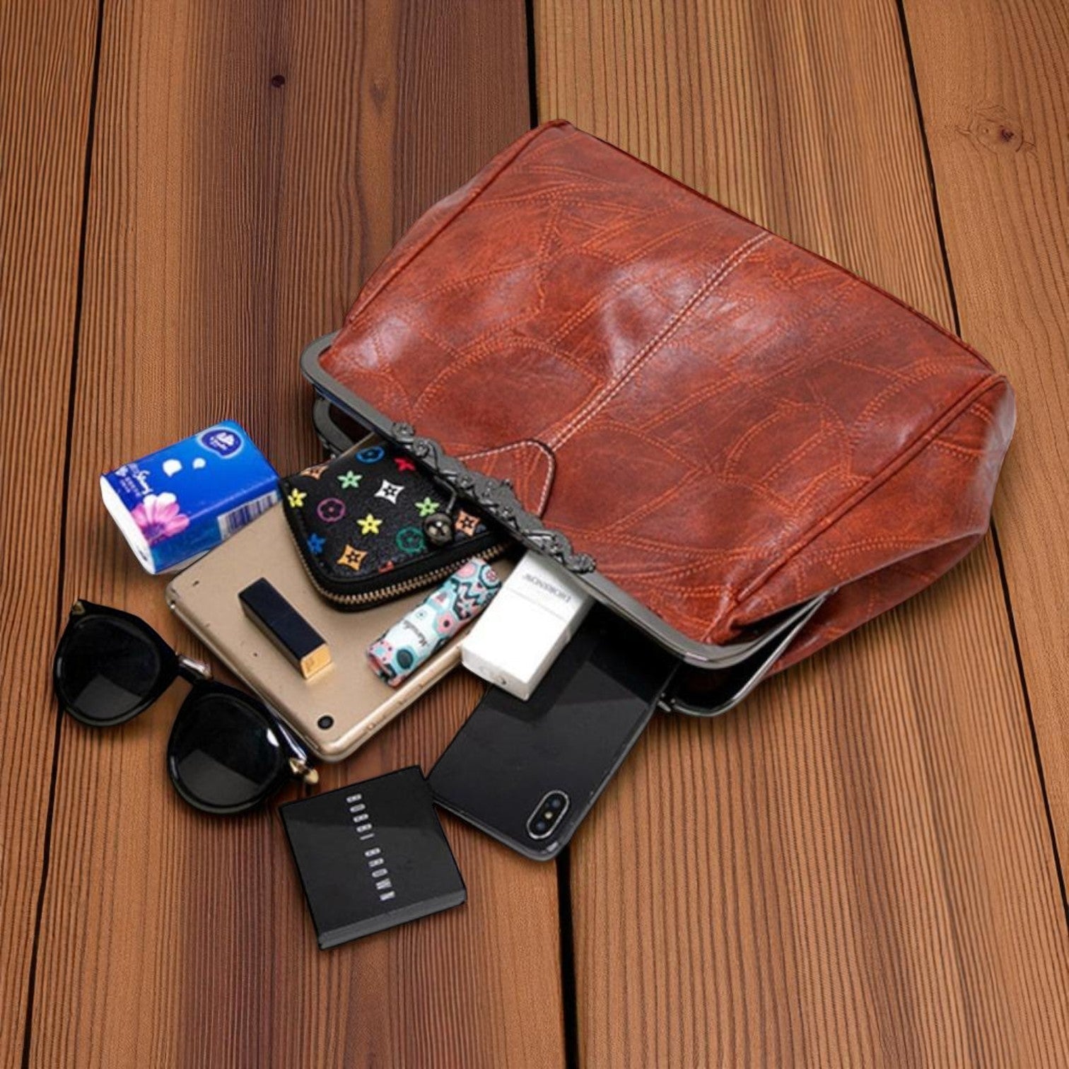 Diana · Borsa a mano con chiusura a scatto