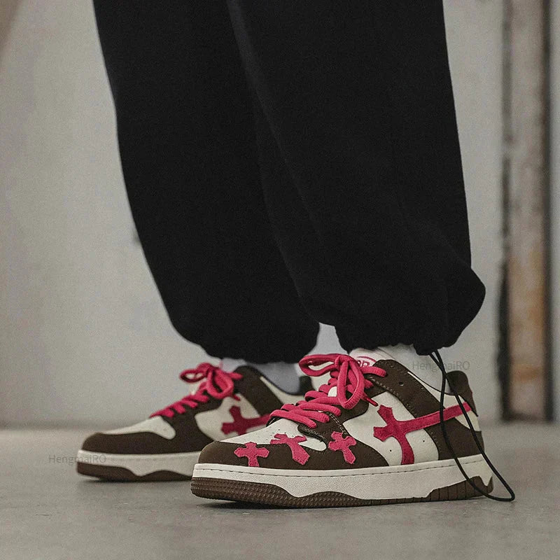 Cross sneaker