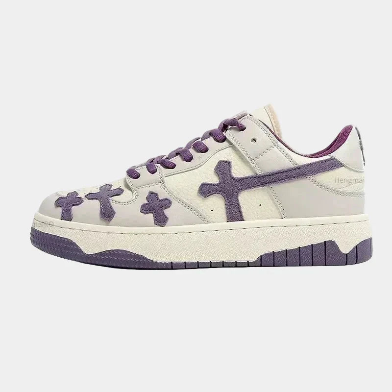 Cross sneaker