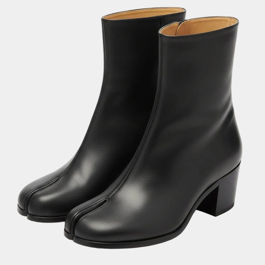 Tabi boots